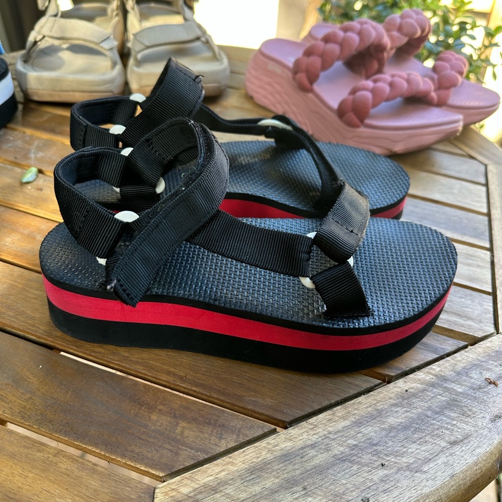 Teva flatform SOLD on MERC